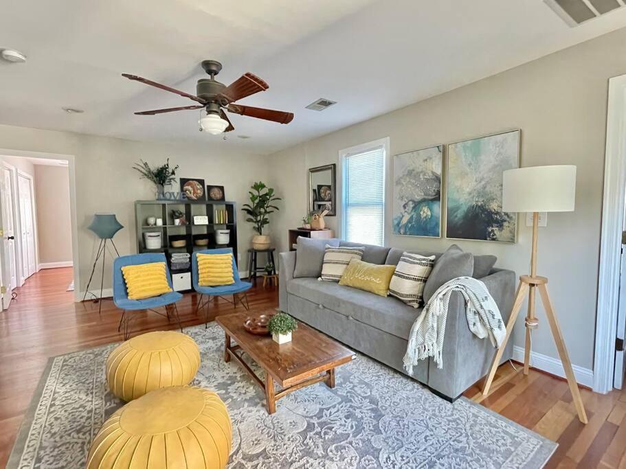 Apartment Brand New, Cozy, Modern, One-bedroom Falls Church