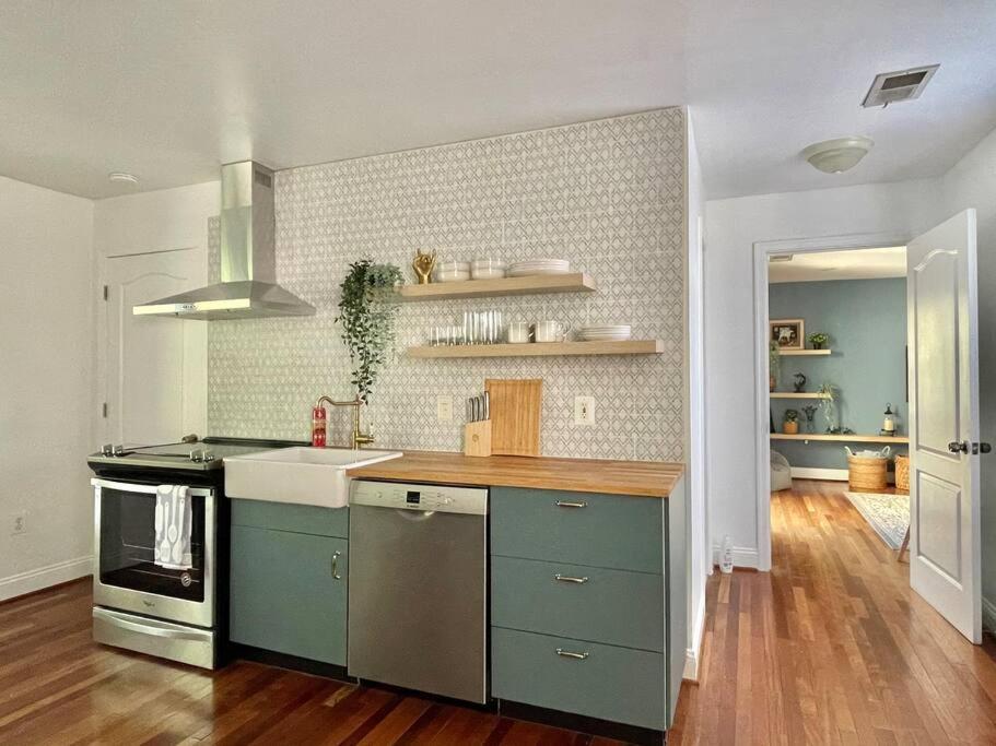 Brand New, Cozy, Modern, One-bedroom Falls Church